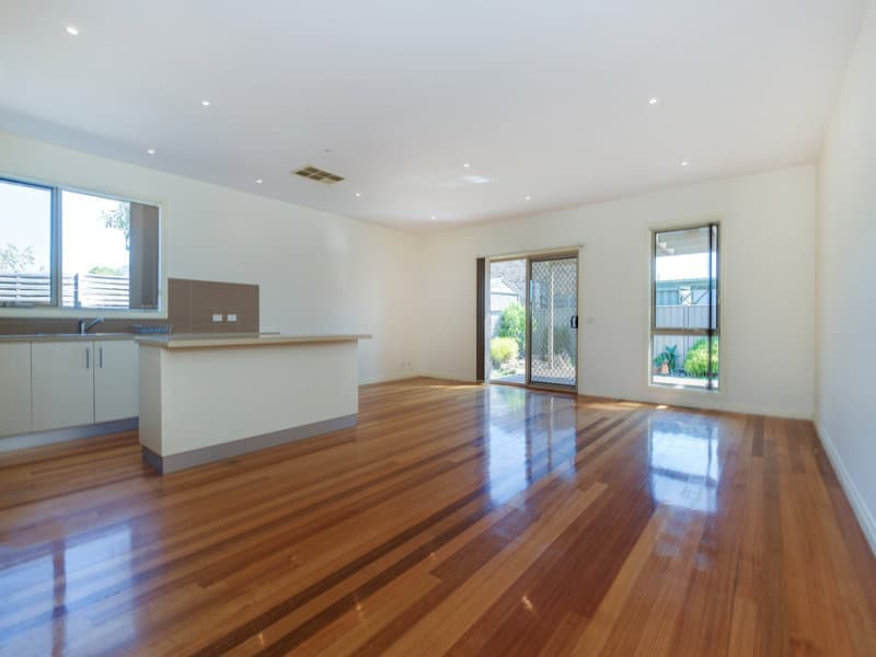 35A Alward Avenue, Clayton South, Clayton South - Thumbnail 2