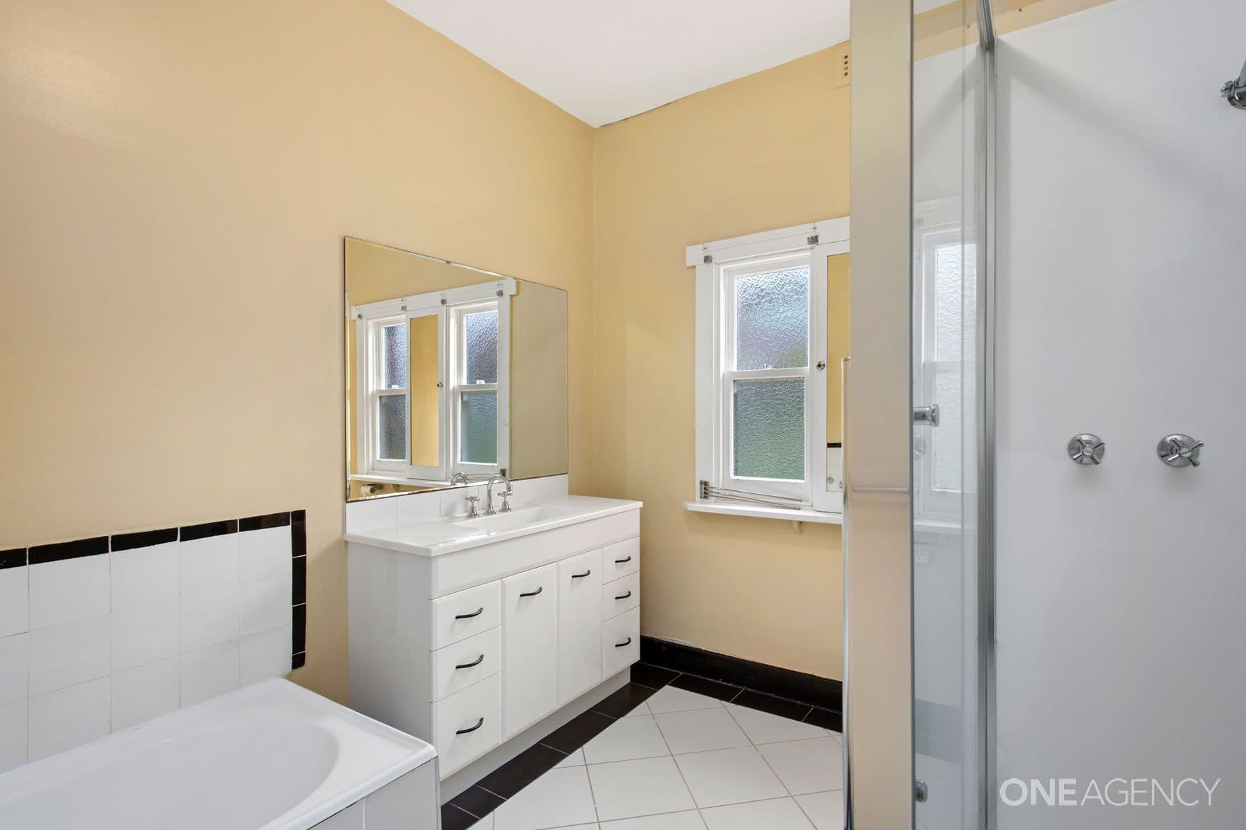 319 West Tamar Road, Riverside, Riverside - Thumbnail 4