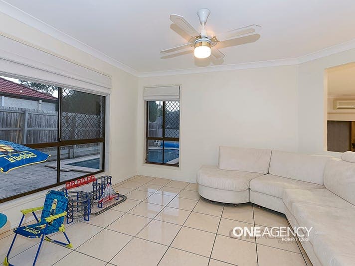 12 Balmoral Place, Forest Lake, Forest Lake - Thumbnail 3