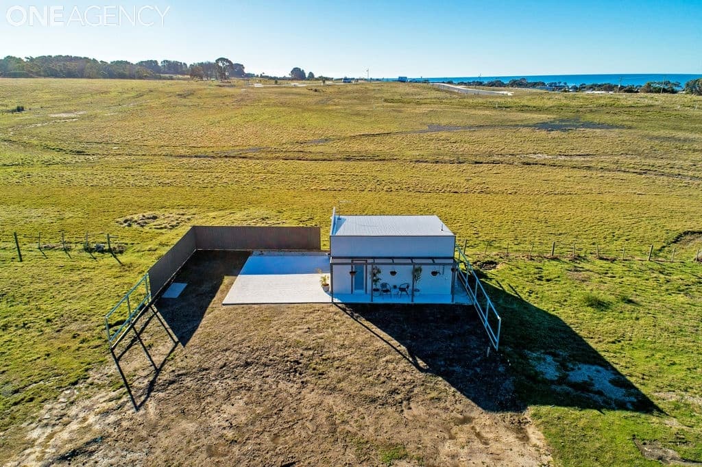 36 Dumbleton Street, Hawley Beach, Hawley Beach - Image 1