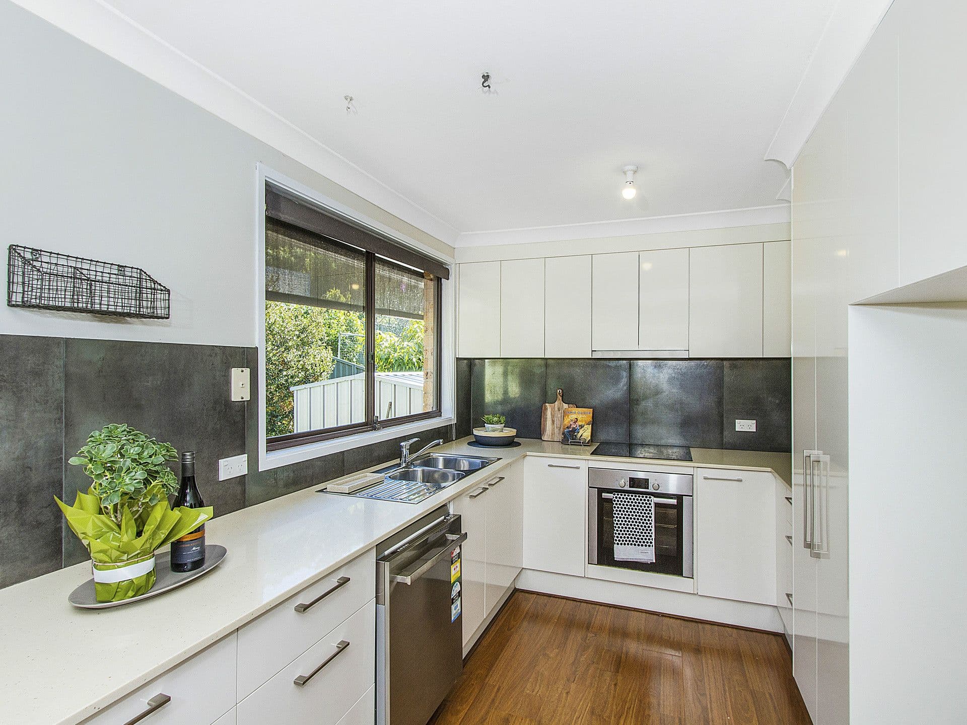 4/7 Lunderston Drive, Narara, Narara - Image 1