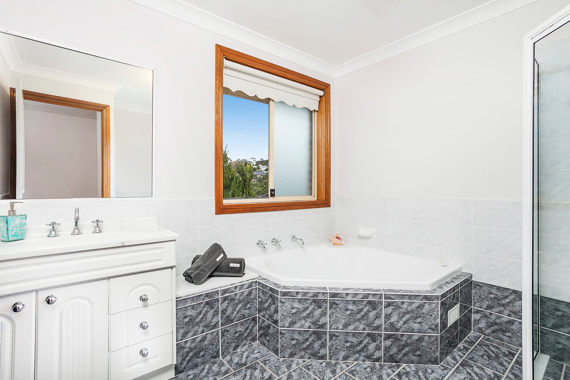 6 Tabard Place, Illawong, Illawong - Thumbnail 6