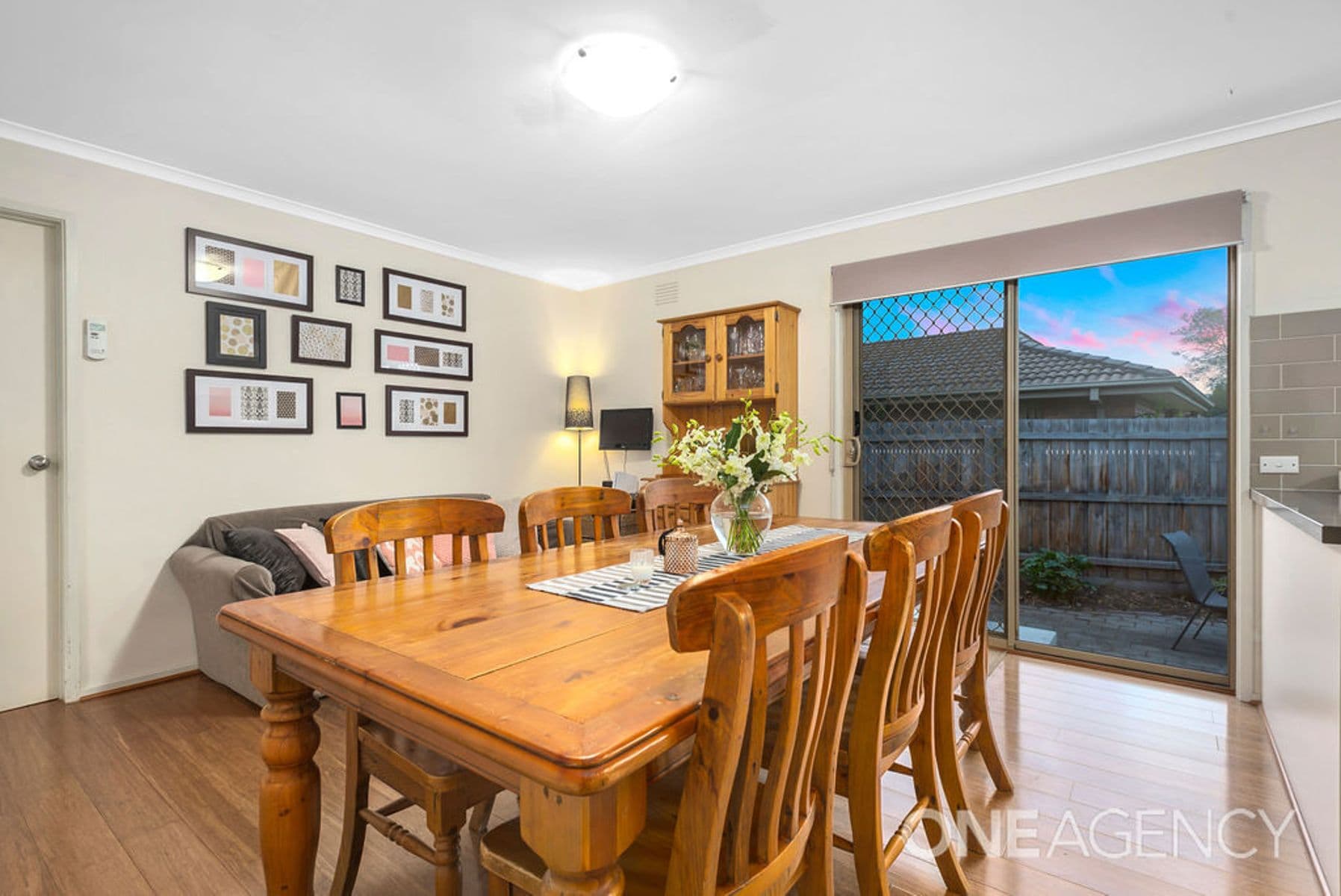 32 Dunrossil Drive, Sunbury, Sunbury - Thumbnail 4