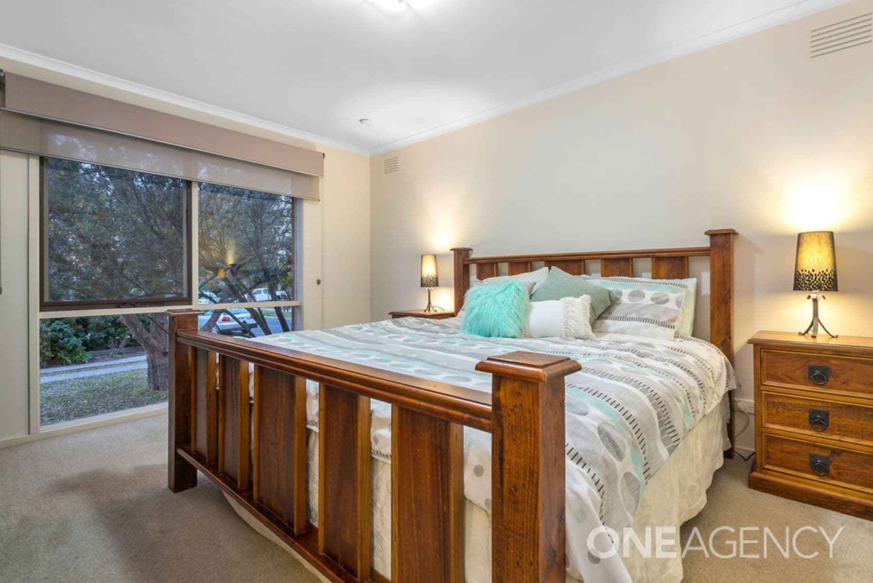 32 Dunrossil Drive, Sunbury, Sunbury - Thumbnail 8