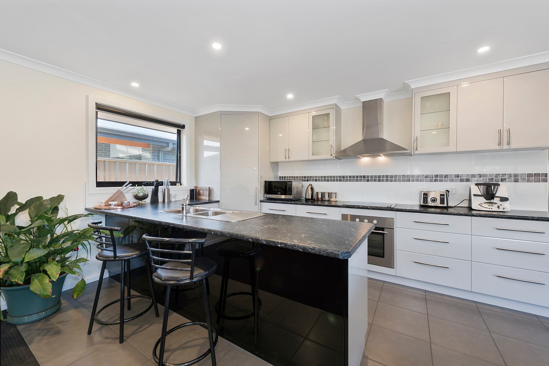 2/7 Calthorpe Street, Latrobe, Latrobe - Thumbnail 2