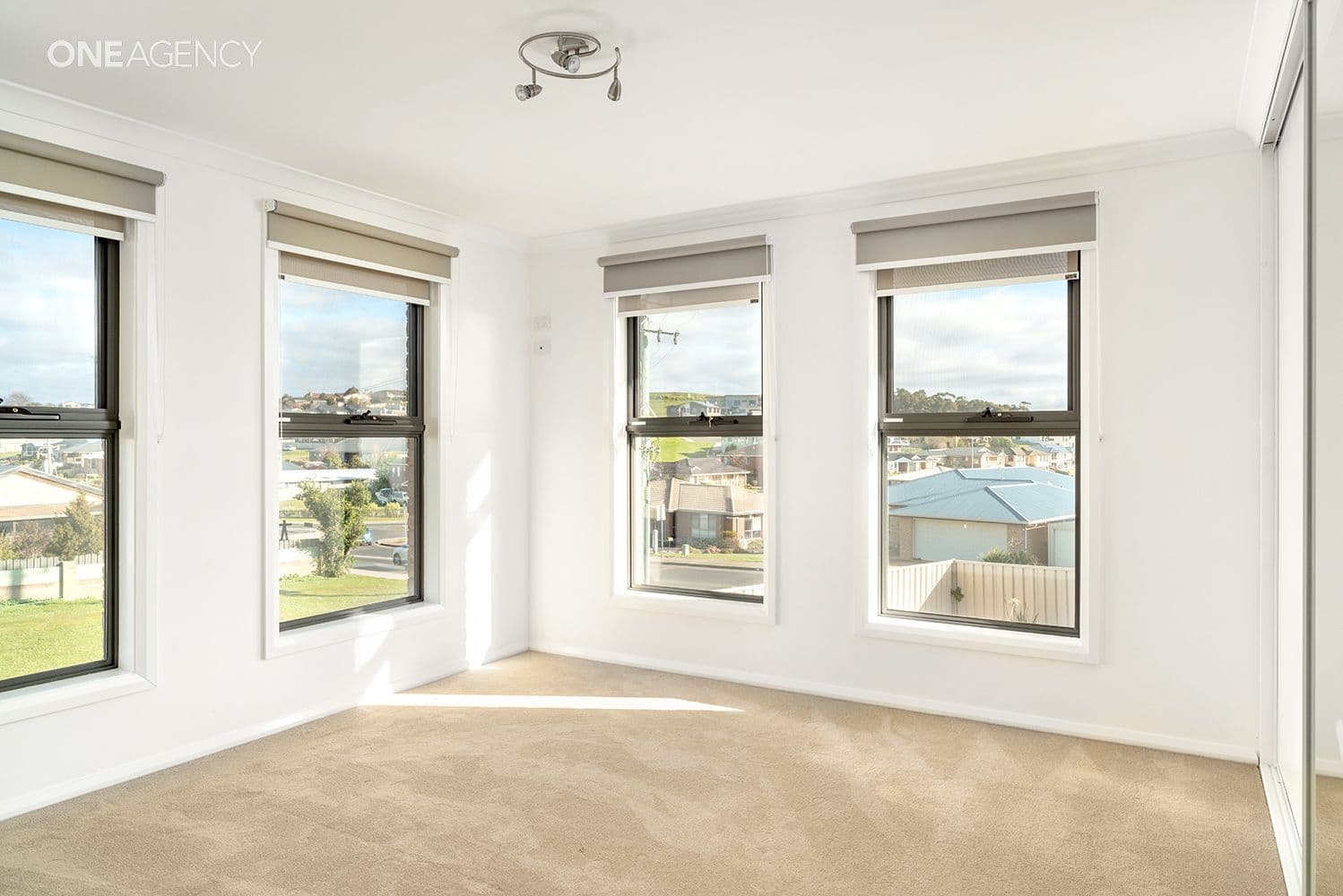 18 Cardinal Court, Park Grove, Park Grove - Thumbnail 7