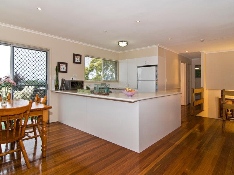 39 Bursaria Street, Everton Hills, Everton Hills - Thumbnail 6