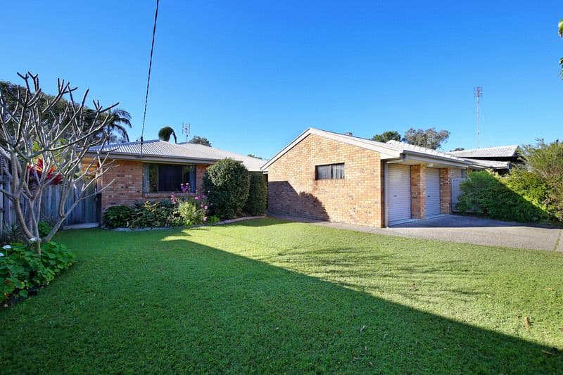 10 Sorrento Av, Coolum Beach, Coolum Beach - Thumbnail 2