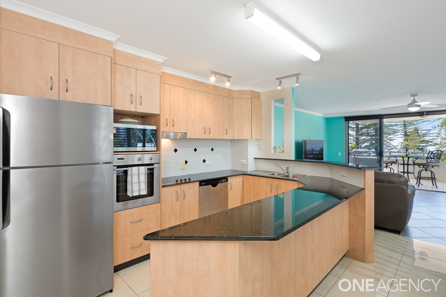2/109 Landsborough Avenue, Scarborough, Scarborough - Thumbnail 3
