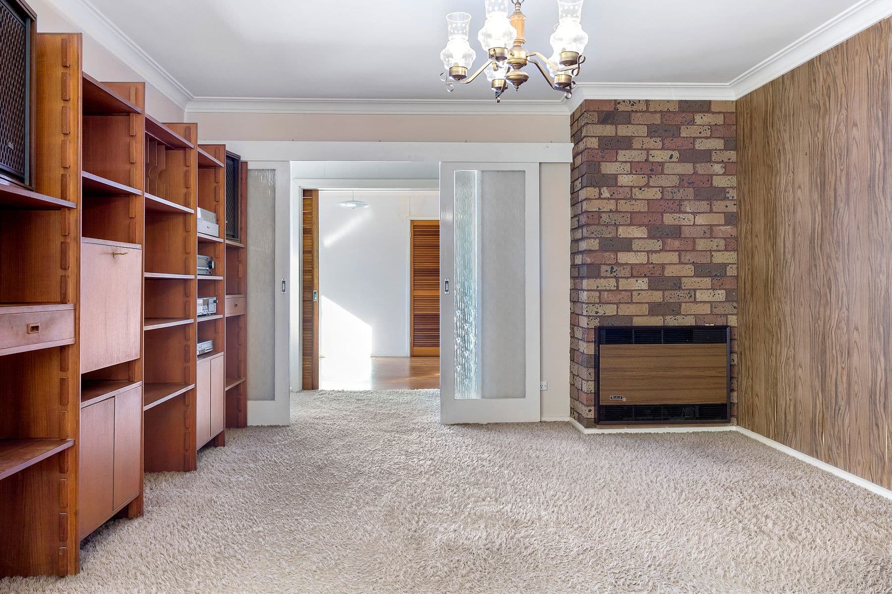369 Southern Cross Drive, Holt, Holt - Thumbnail 3