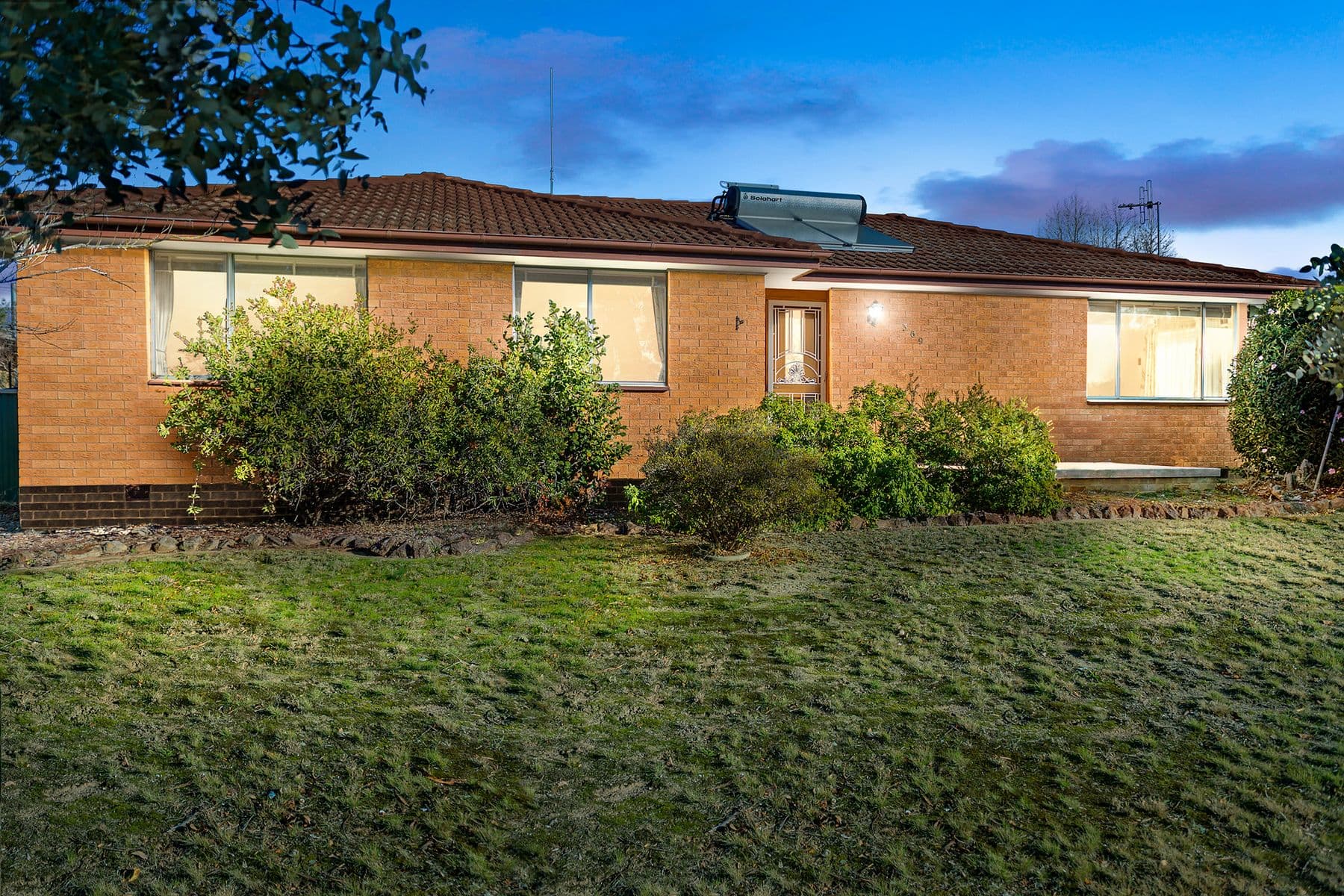 369 Southern Cross Drive, Holt, Holt - Image 1