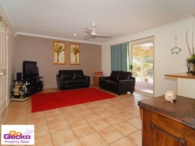 6 Caswell Place, Arana Hills, Arana Hills - Thumbnail 5