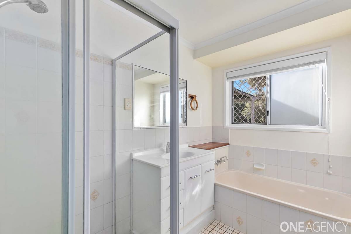 294 Boat Harbour Drive, Scarness, Scarness - Thumbnail 6