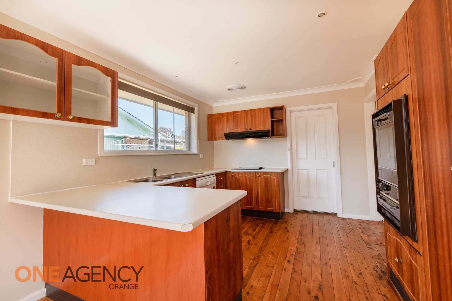 22 Sunny South Crescent, Orange, Orange - Thumbnail 5