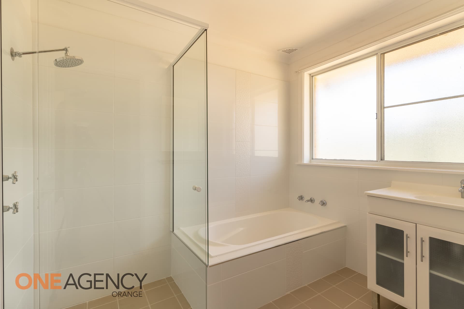 22 Sunny South Crescent, Orange, Orange - Thumbnail 8