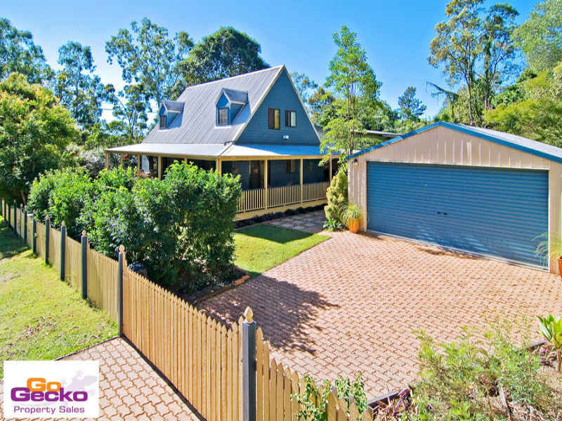 1 Trentham Place, Samford Village, Samford Village - Image 1