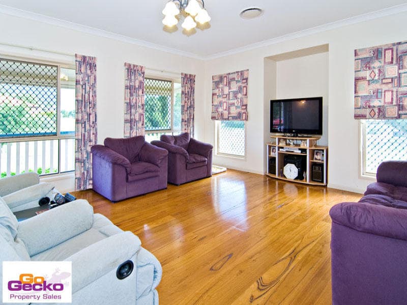 1 Meadowood Close, Samford Village, Samford Village - Thumbnail 5