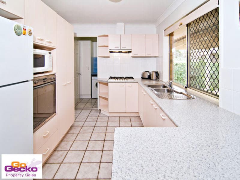 56 Falconglen Place, Ferny Grove, Ferny Grove - Thumbnail 2