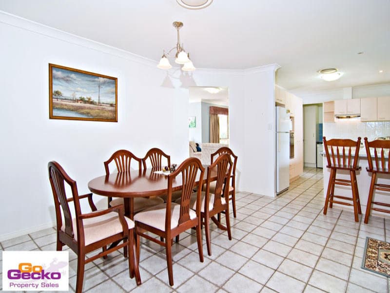 56 Falconglen Place, Ferny Grove, Ferny Grove - Thumbnail 3