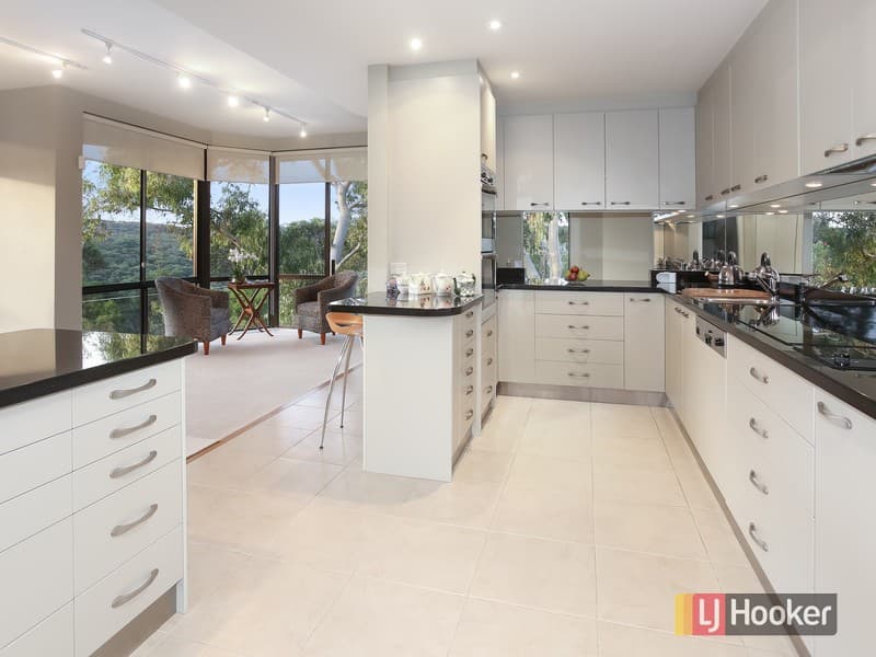 24 Willowie Road, Castle Cove, Castle Cove - Thumbnail 6