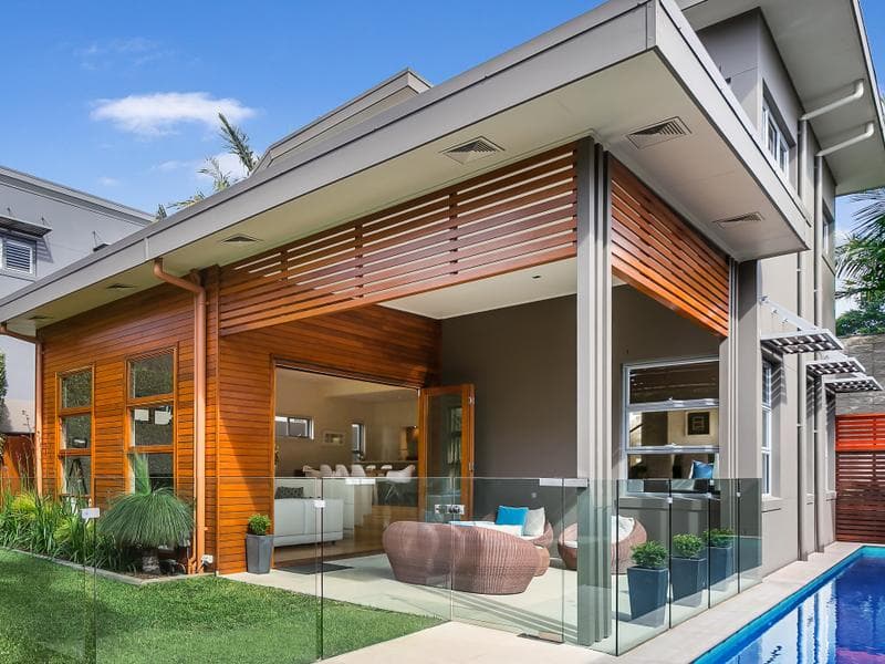 15 Raeburn Avenue, Castlecrag, Castlecrag - Image 1