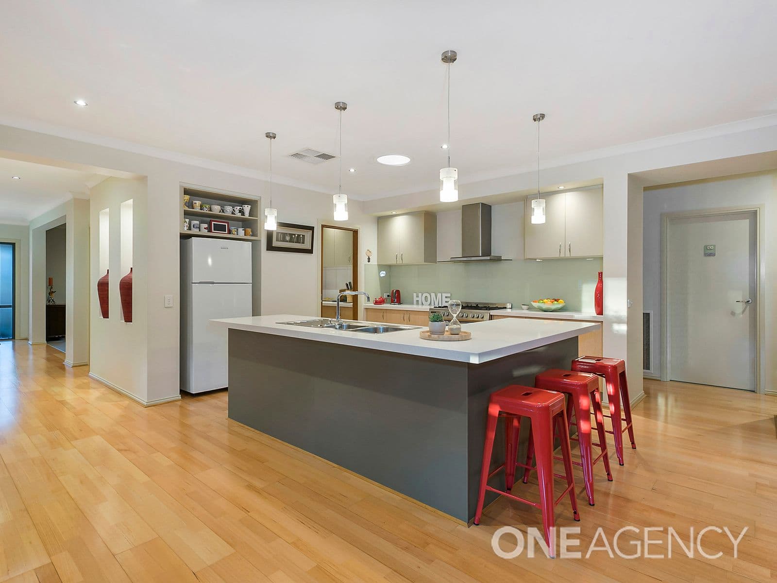 63 Aldridge Drive, Sunbury, Sunbury - Thumbnail 5