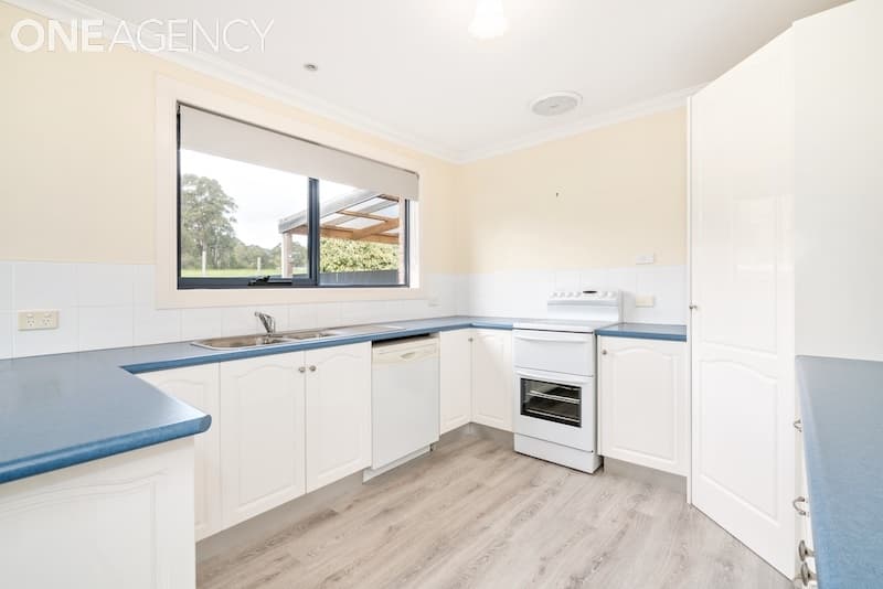 2/13 St Andrews Drive, Devonport, Devonport - Thumbnail 3