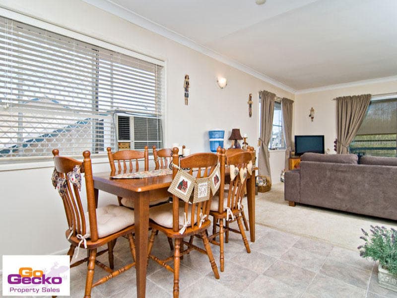 1/14 Grace Campbell Crescent, Albany Creek - Thumbnail 4