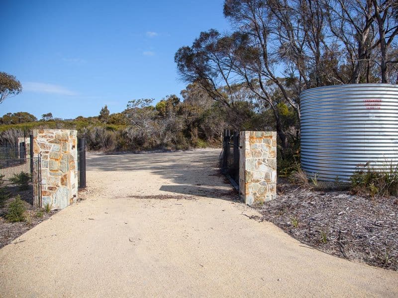 1 Vince Lane, Binalong Bay, Binalong Bay - Thumbnail 2