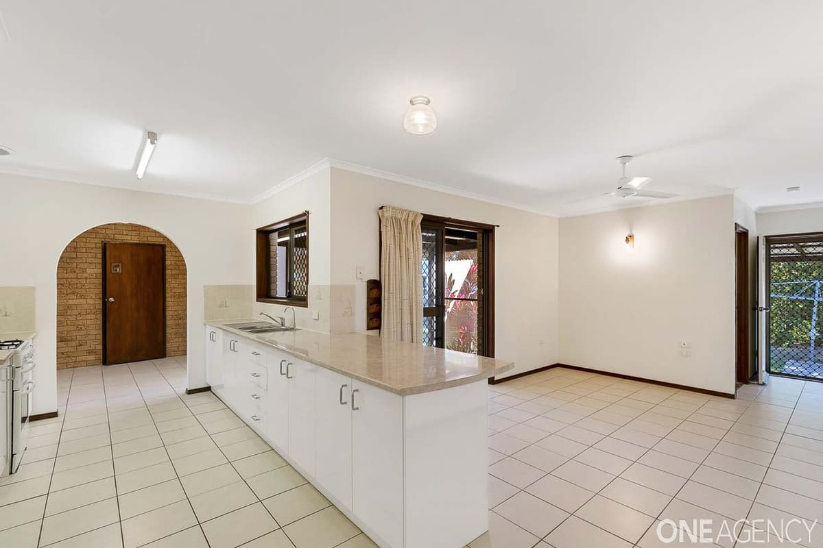 6 Trisha Court, Scarness, Scarness - Thumbnail 2