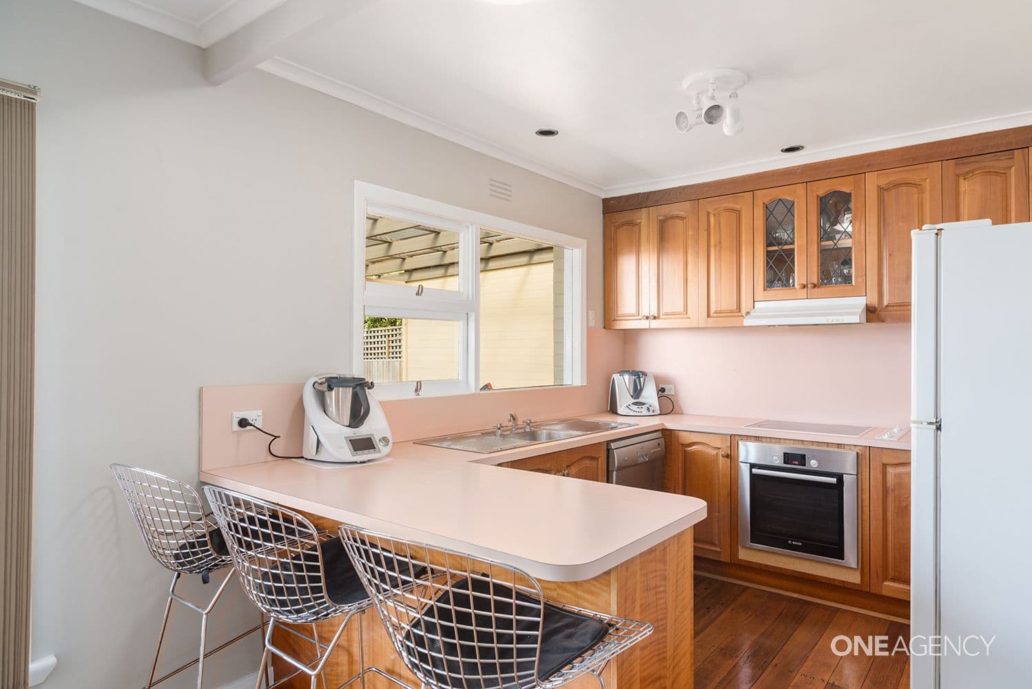 7 Richardson Crescent, Park Grove, Park Grove - Thumbnail 7