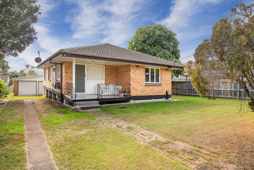 32 Karina, Gailes, Gailes - Image 1