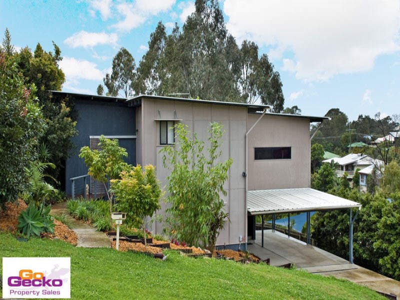 8 Bluewood Court, Ferny Hills, Ferny Hills - Thumbnail 3