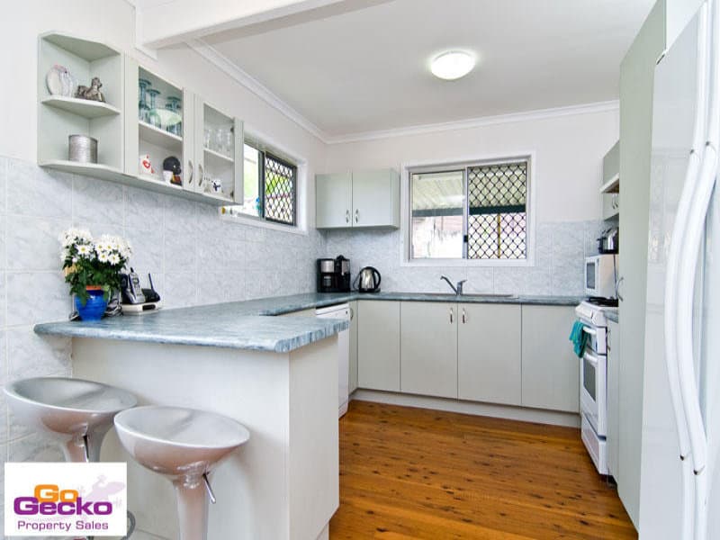 15 Yeerinbool Court, Arana Hills, Arana Hills - Thumbnail 3