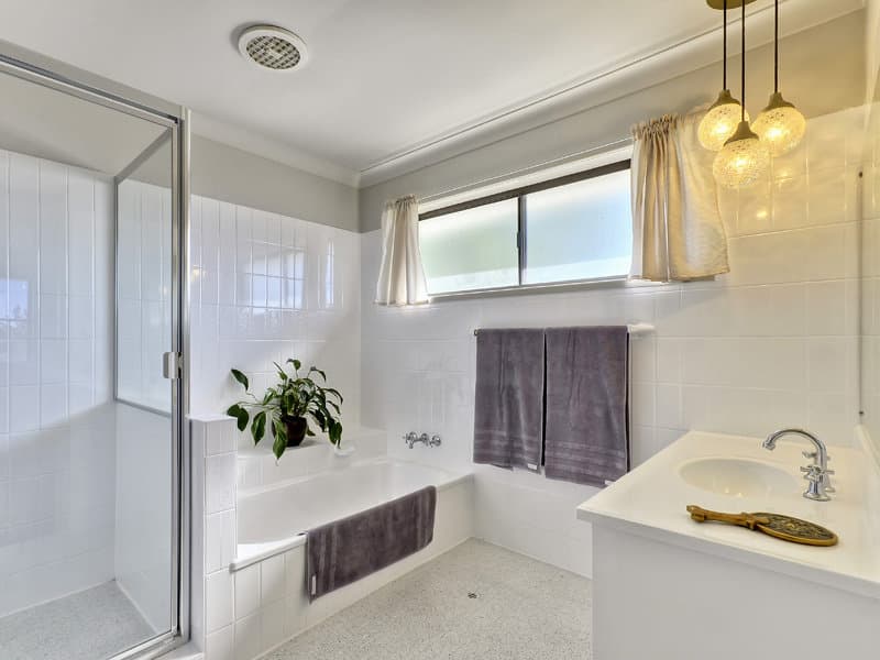 1115 South Pine Road, Arana Hills, Arana Hills - Thumbnail 6