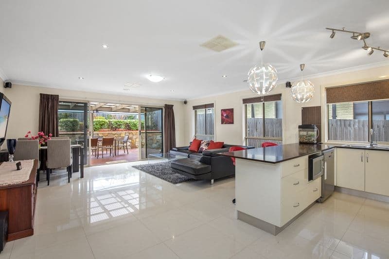 31 John Crawford Crescent, Casey, Casey - Thumbnail 2
