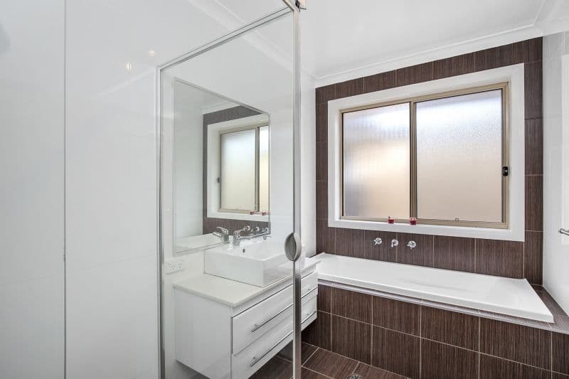31 John Crawford Crescent, Casey, Casey - Thumbnail 5