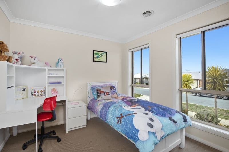 31 John Crawford Crescent, Casey, Casey - Thumbnail 8