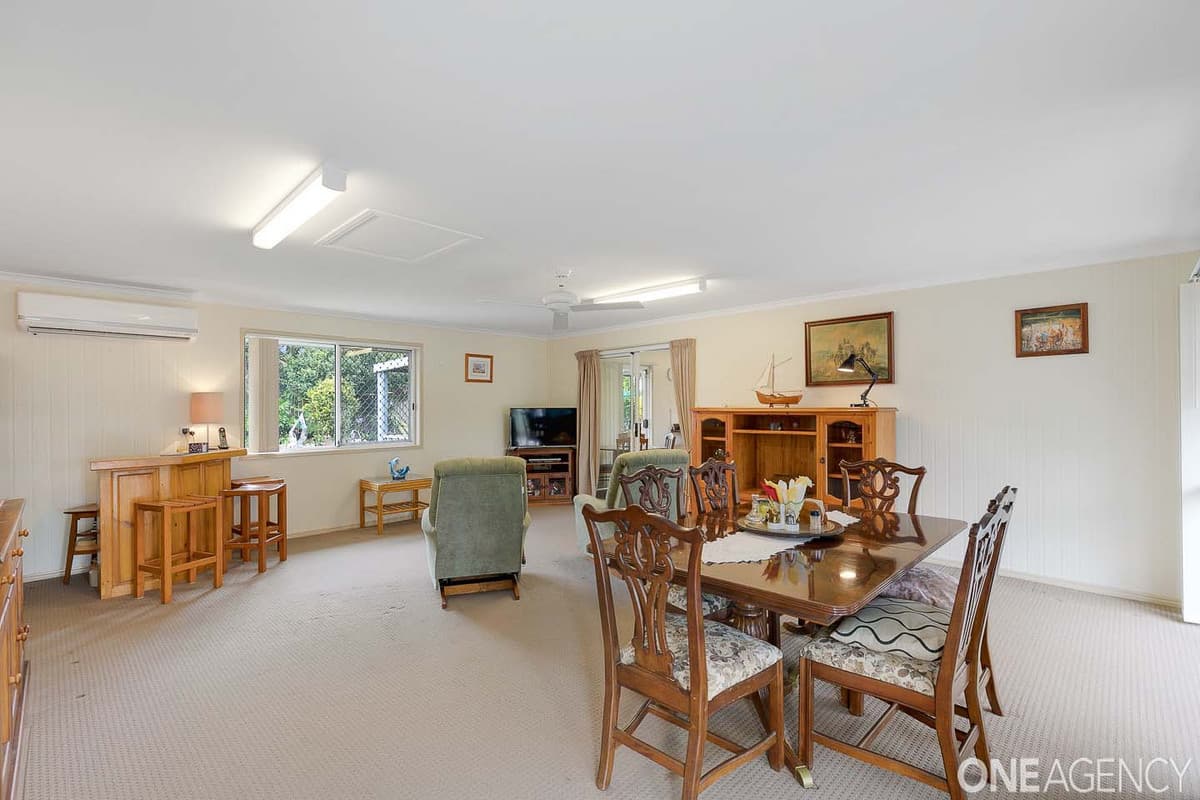 164 Bideford Street, Torquay, Torquay - Thumbnail 2
