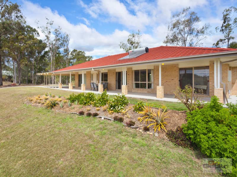 11 Annie Hedge Court, Closeburn, Closeburn - Thumbnail 2