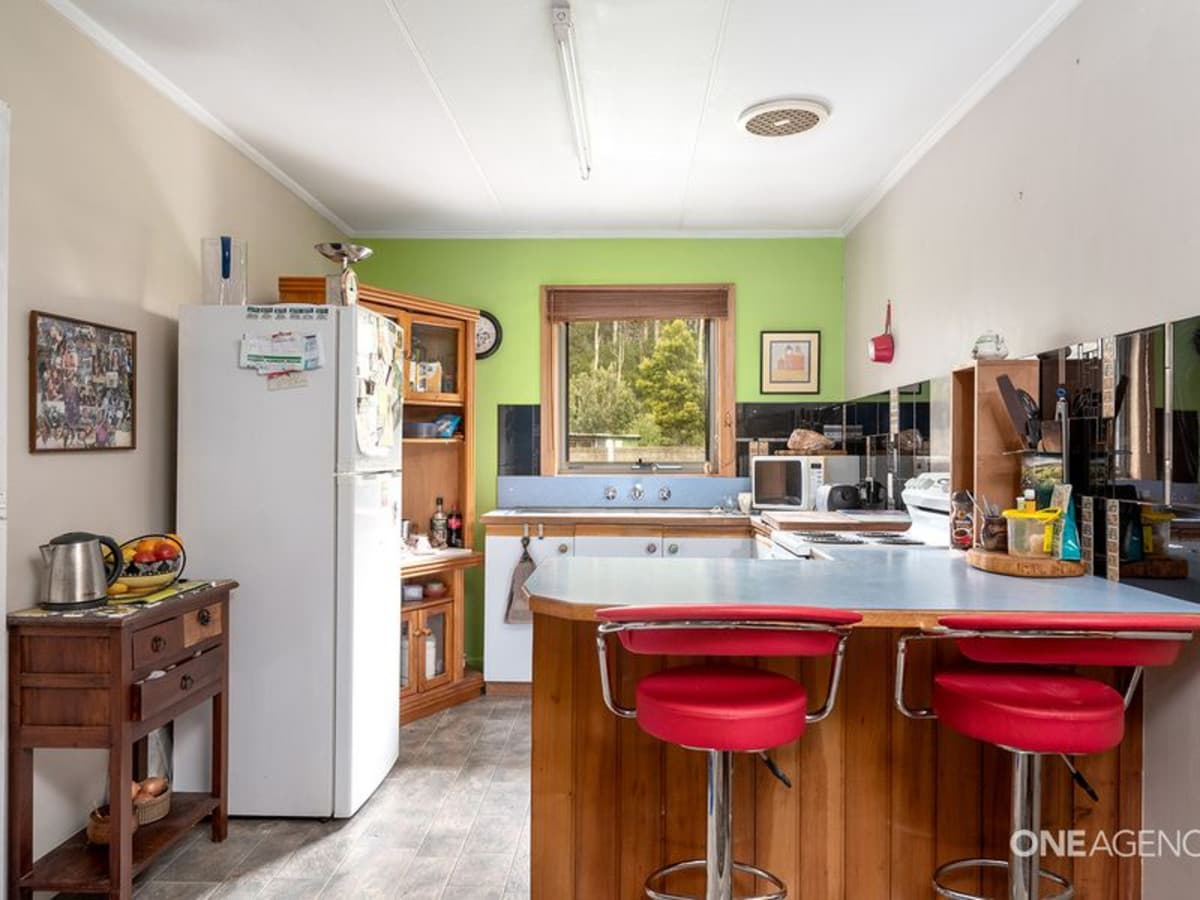 5 Tink Taylor Avenue, Sisters Beach, Sisters Beach - Thumbnail 4