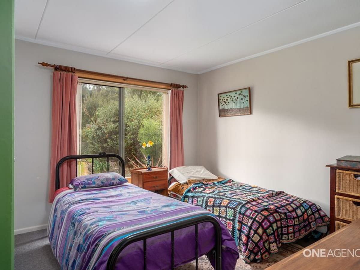 5 Tink Taylor Avenue, Sisters Beach, Sisters Beach - Thumbnail 8