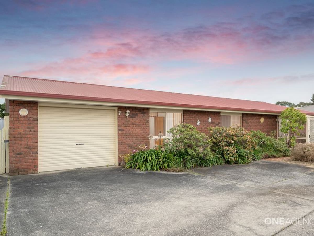 2/31A Park Street, Wynyard, Wynyard - Image 1