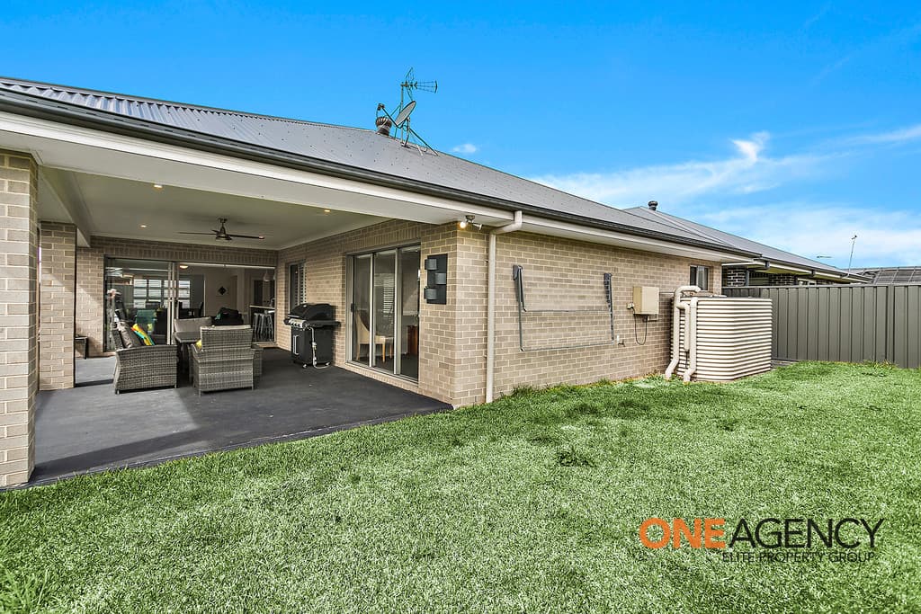 27 Peninsula Avenue, Haywards Bay, Haywards Bay - Thumbnail 7