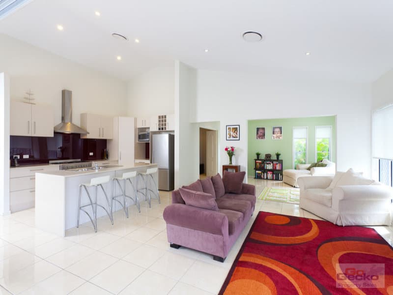 27 Ironbark Circuit, Everton Hills, Everton Hills - Thumbnail 5