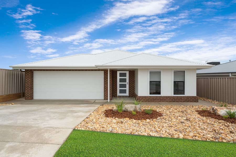 4 Barrett Street, Lloyd, Lloyd - Image 1