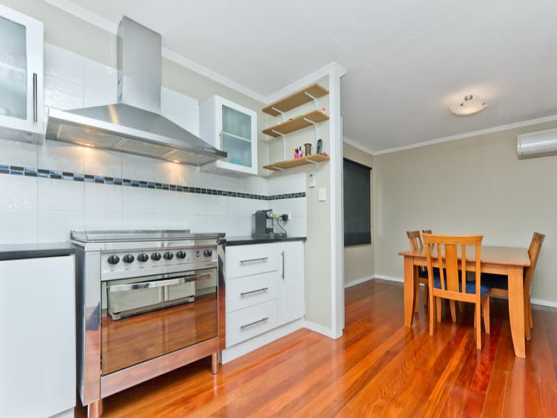 9 Pathara Crescent, Ferny Hills, Ferny Hills - Thumbnail 2