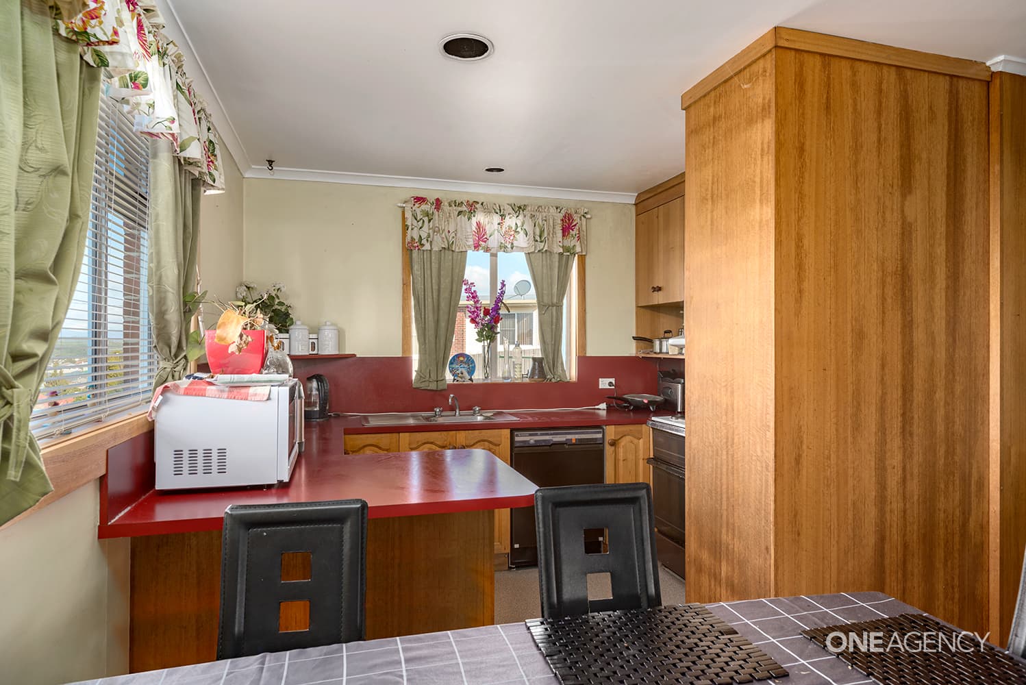 1 Gracie Crescent, Acton, Acton - Thumbnail 2