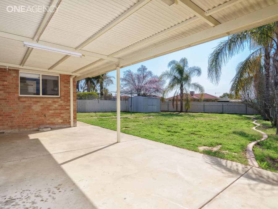 23 Kaldari Crescent, Glenfield Park, Glenfield Park - Thumbnail 6