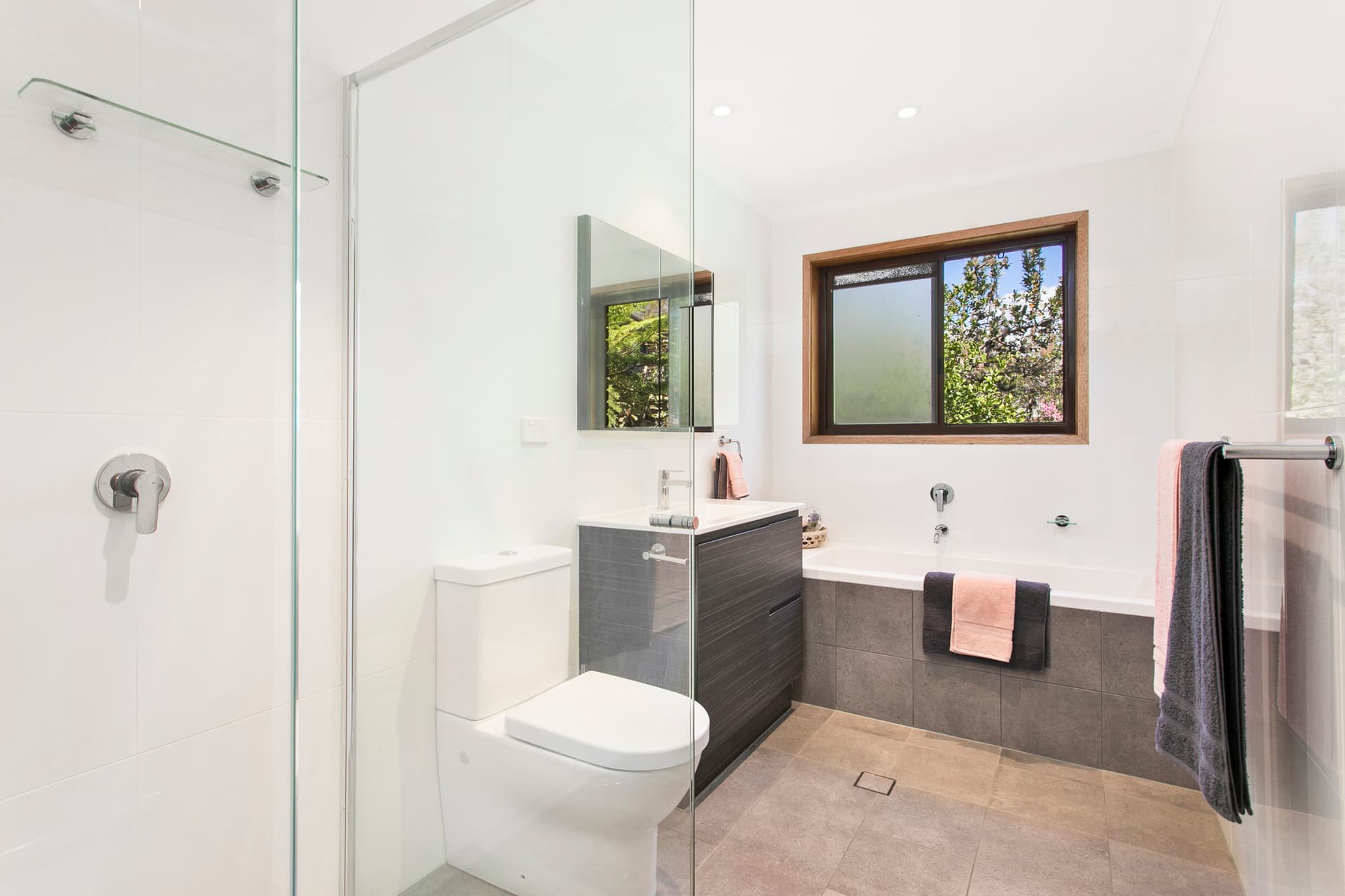 29 Wilbung Road, Illawong, Illawong - Thumbnail 8